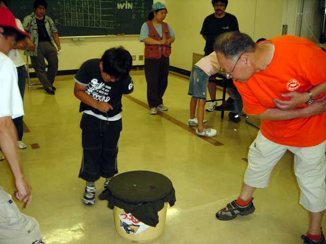 ���{�x�C��y����\����g�[�i�����g���